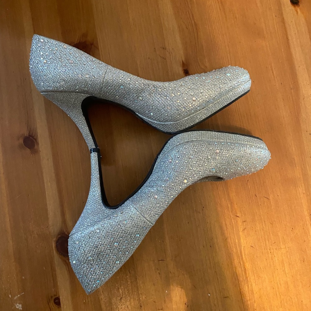 Silver sparkle heels size 8